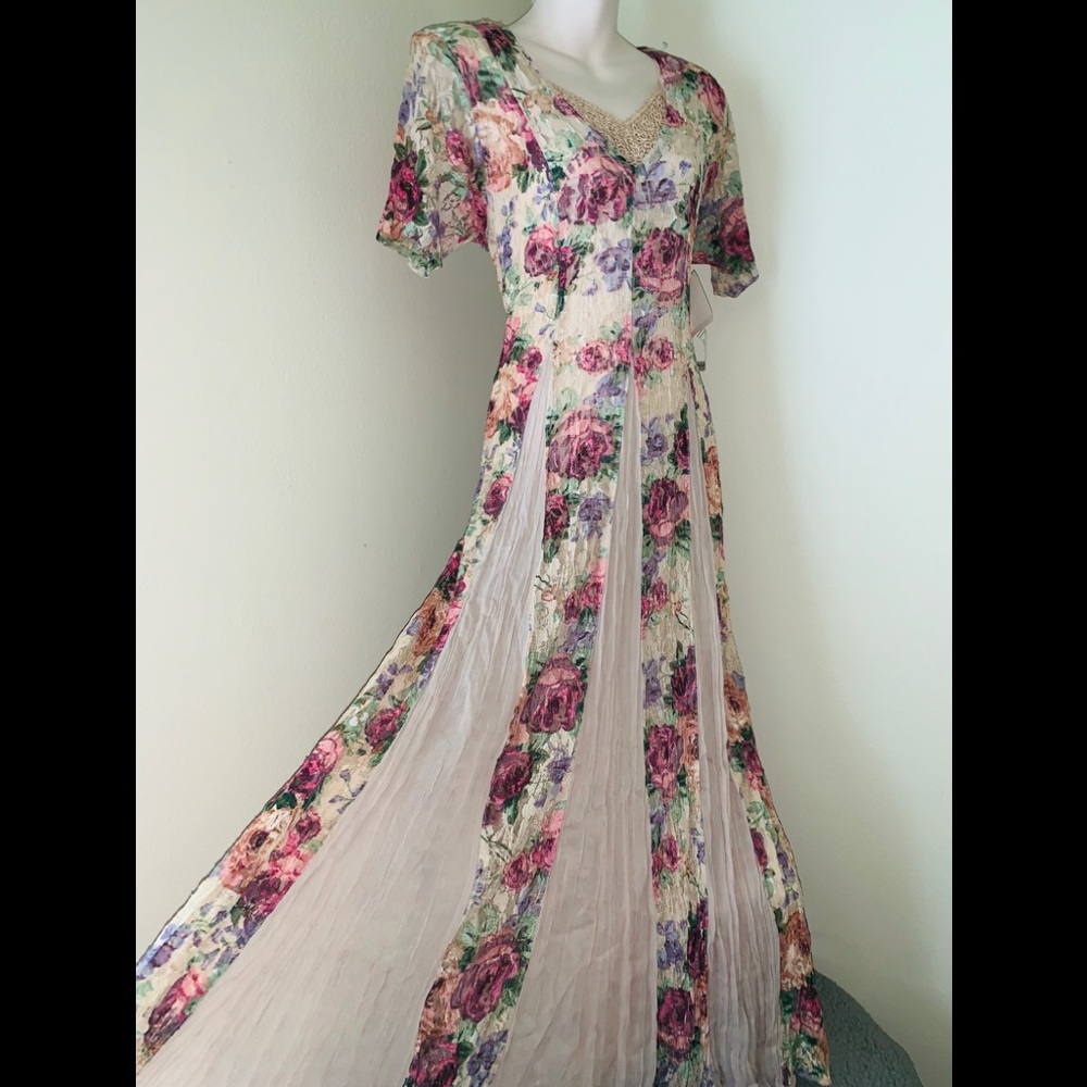 NWT💫 Beautiful 90s vintage floral lace boho dress - Picture 4 of 8